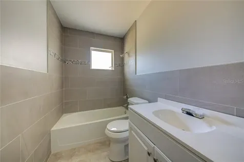 4610 19th Street W Bradenton FL 34207