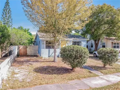 4675 19th Avenue S St Petersburg FL 33711