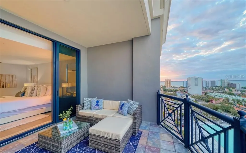 50 Central Avenue Sarasota FL 34236