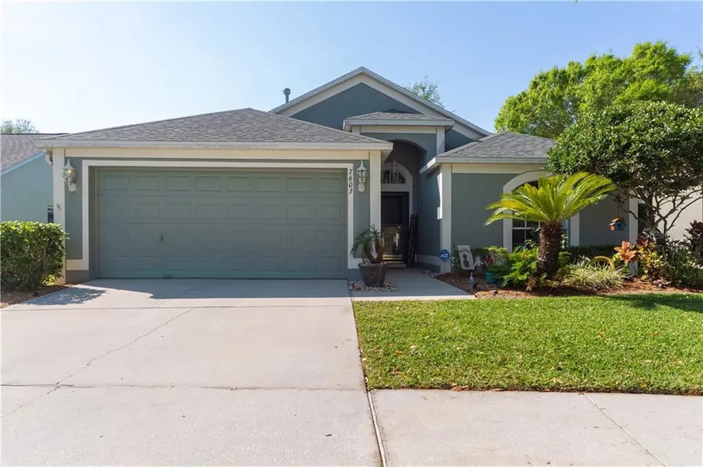 7603 Hampshire Garden Place Apollo Beach FL 33572