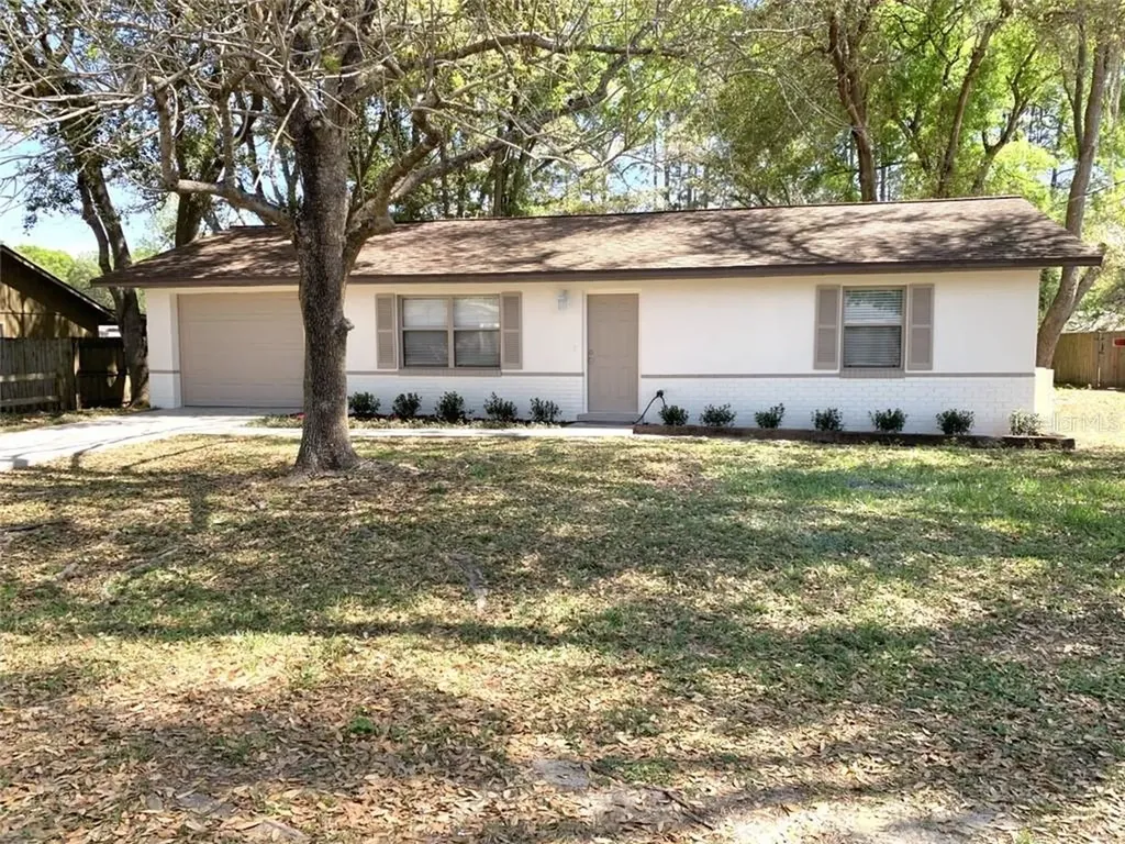 97 Teak Loop Ocala FL 34472