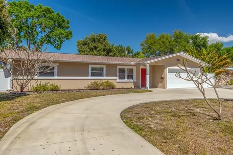 2119 Dolphin Boulevard S St Petersburg FL 33707