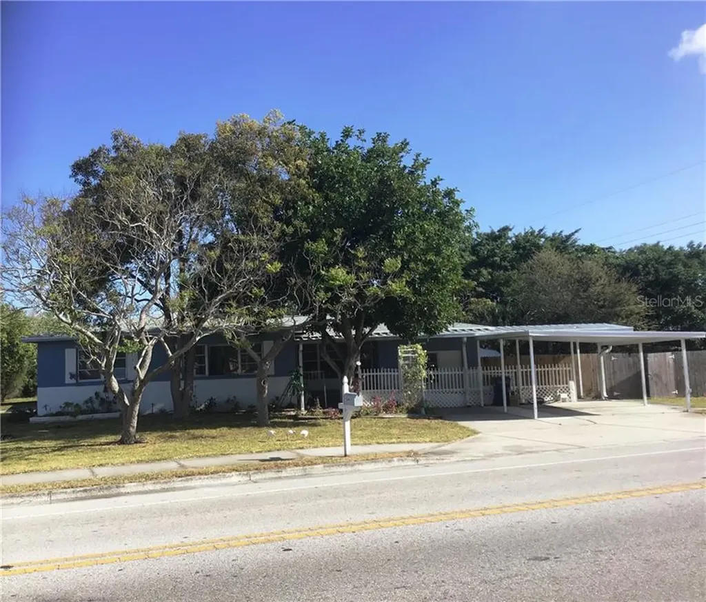 1204 Orlando Avenue Bradenton FL 34207