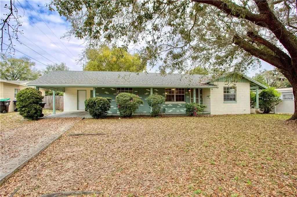 1635 Burnham Street Orlando FL 32808