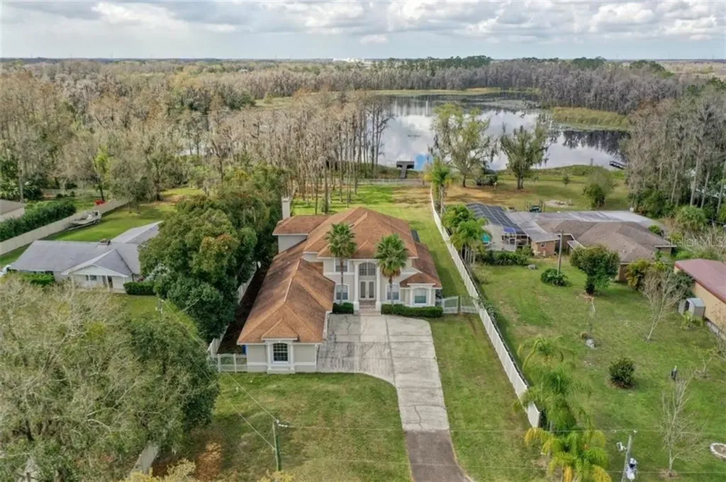 1016 Friendship Lane Lutz FL 33548