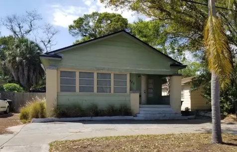 320 24th Street N St Petersburg FL 33713