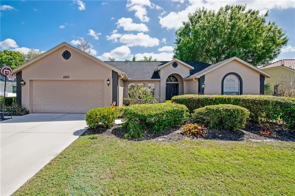 4869 Wilde Pointe Drive Sarasota FL 34233