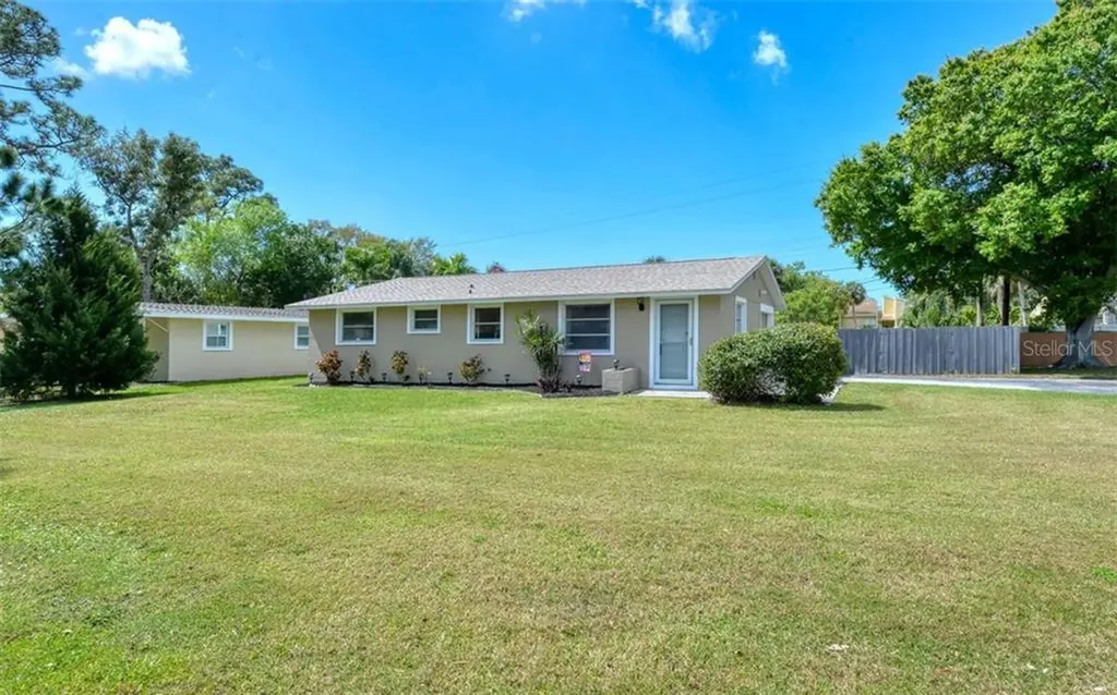 5702 Bronx Avenue Sarasota FL 34231