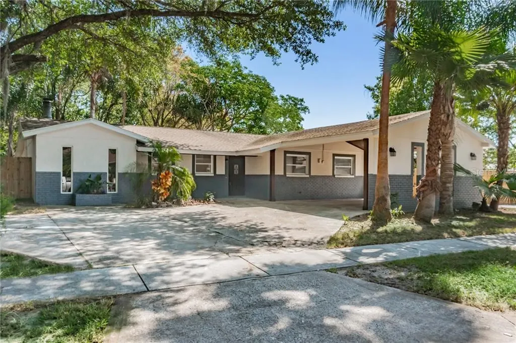 3317 W Paris Street Tampa FL 33614
