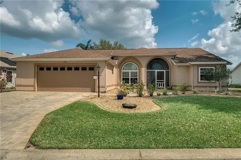 4900 Sawgrass Lake Circle Leesburg FL 34748