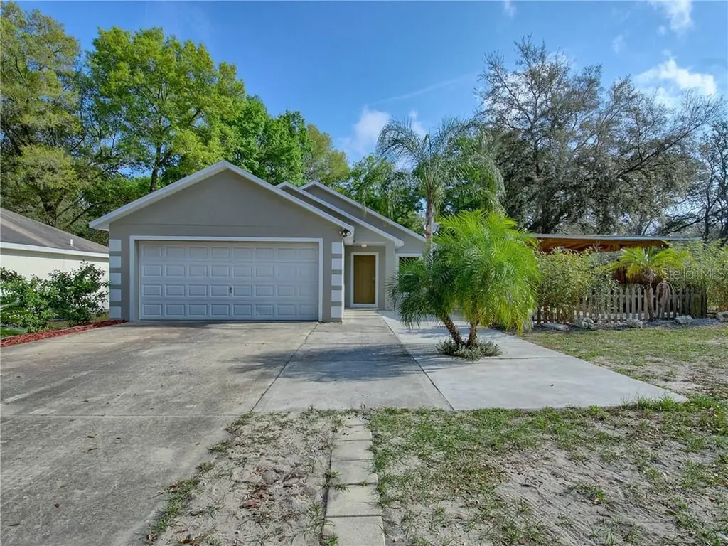 40236 Palm Street Lady Lake FL 32159