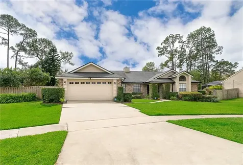 369 Lakewood Court Lake Mary FL 32746
