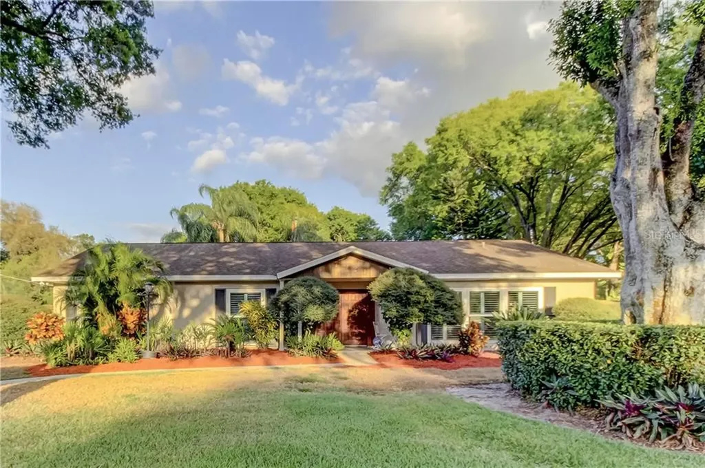 7921 Spring Valley Drive Tampa FL 33615