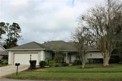 9120 Regents Park Drive Tampa FL 33647