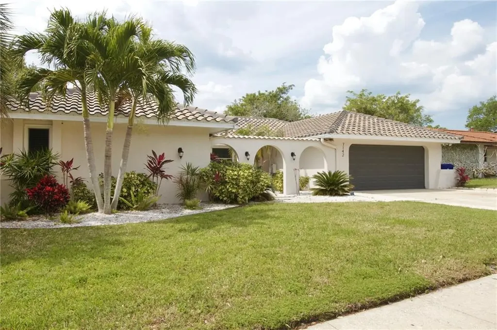 7142 120th Street Seminole FL 33772