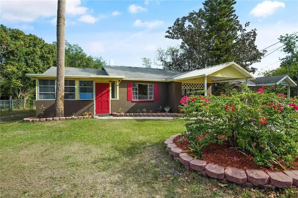 1102 Gunston Street Leesburg FL 34748