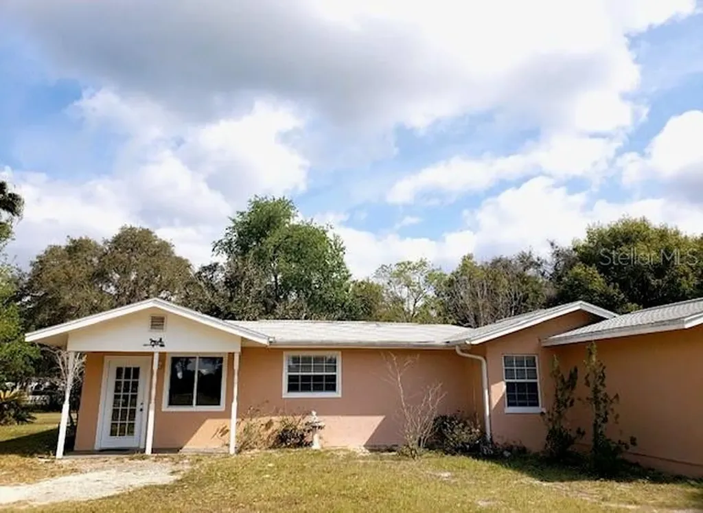 12365 SE 138th Avenue Ocklawaha FL 32179