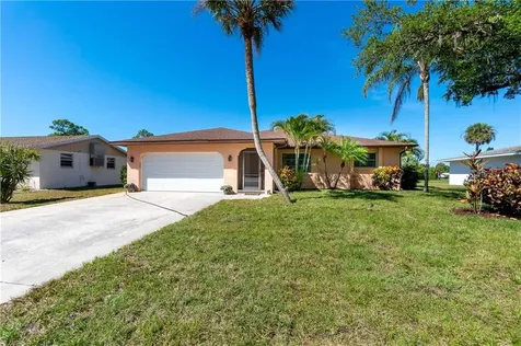 28 Oakland Hills Place Rotonda West FL 33947