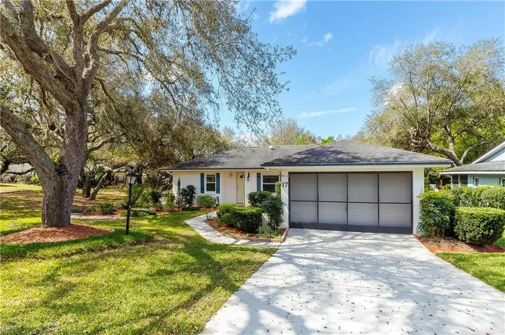 17 Sun Air Boulevard E Haines City FL 33844