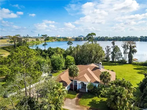 7484 Lake Willis Drive Orlando FL 32821