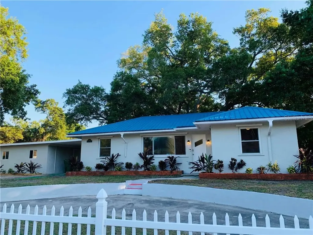2315 15th Avenue W Bradenton FL 34205
