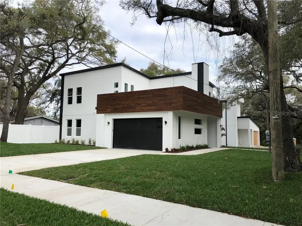 12504 N Boulevard Tampa FL 33612