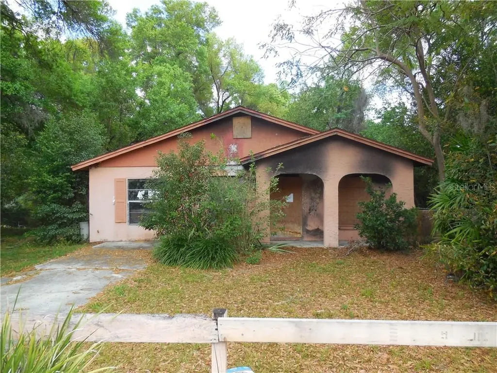 515 E Lansdowne Avenue Orange City FL 32763