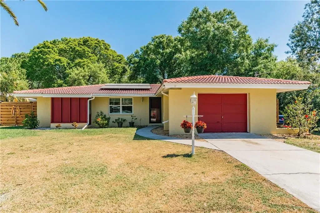 4321 Cactus Avenue Sarasota FL 34231
