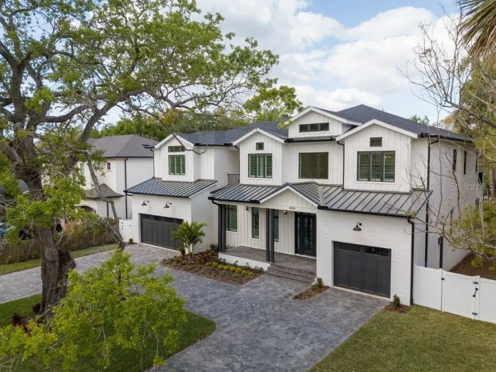 4509 W Lamb Avenue Tampa FL 33629
