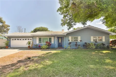 1369 S Evergreen Avenue Clearwater FL 33756