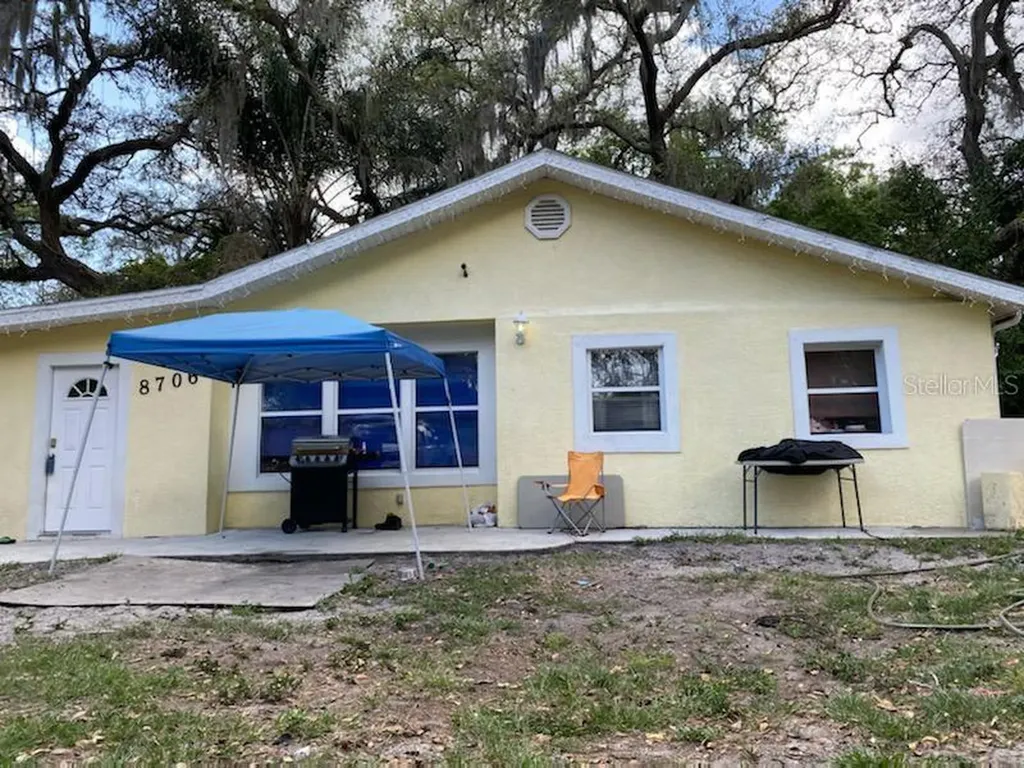 8706 N Otis Avenue Tampa FL 33604