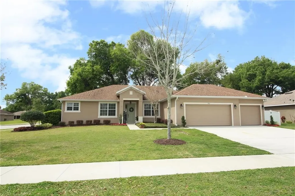 700 Ostrich Fern Lane Deland FL 32720