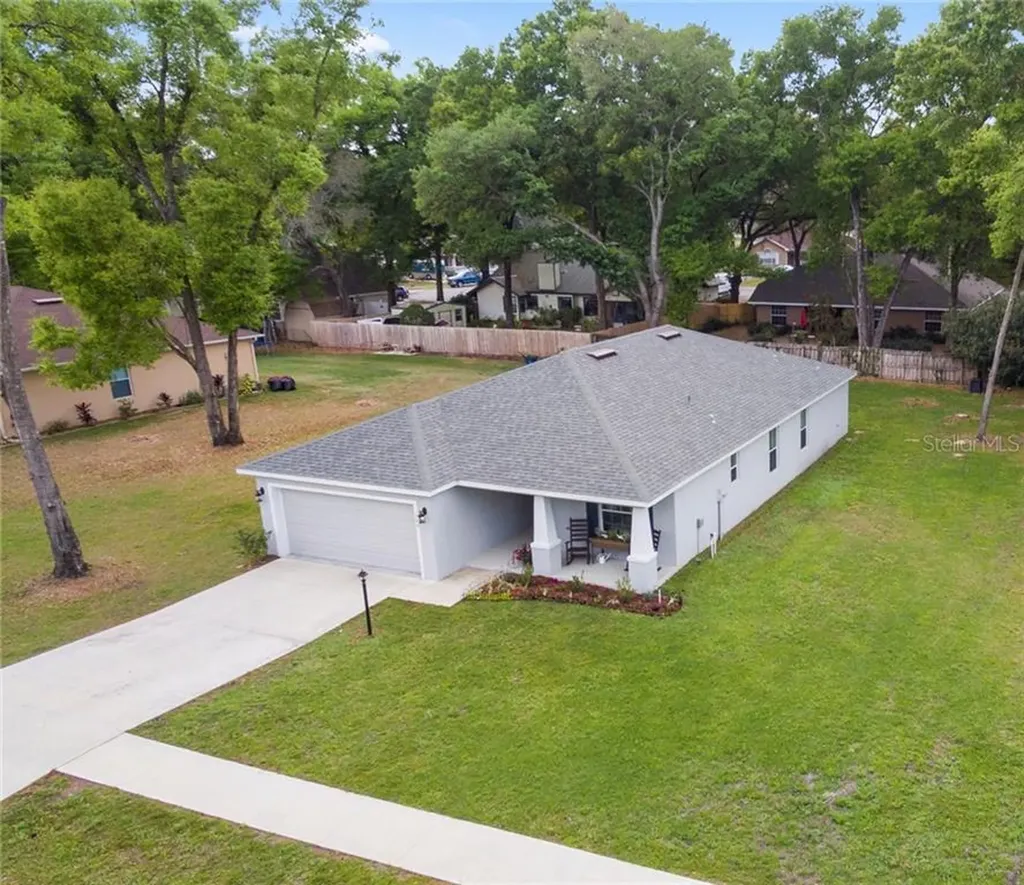 306 Woods Landing Drive Lady Lake FL 32159