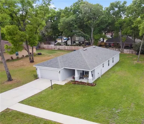 306 Woods Landing Drive Lady Lake FL 32159