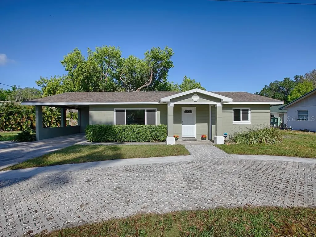 32601 Lake Eustis Drive Tavares FL 32778