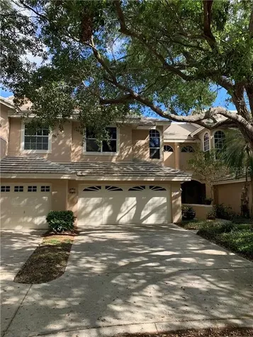 454 Date Palm Court NE St Petersburg FL 33703