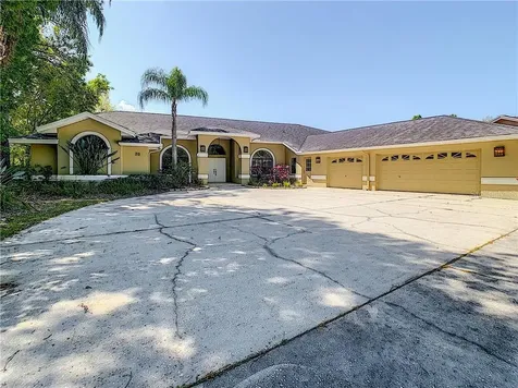 20 Woodglen Court Oldsmar FL 34677