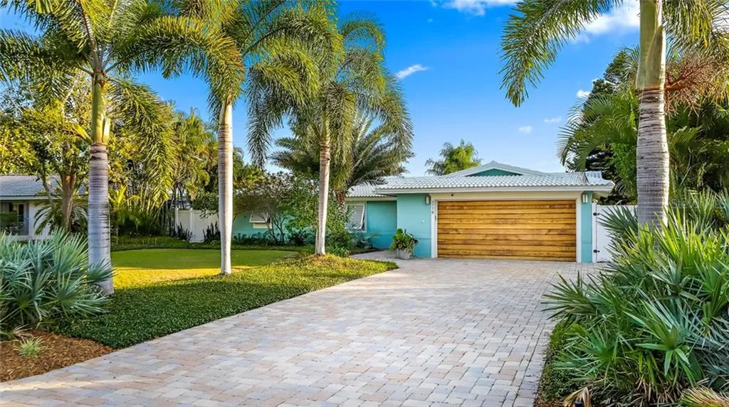 3778 42nd Avenue S St Petersburg FL 33711