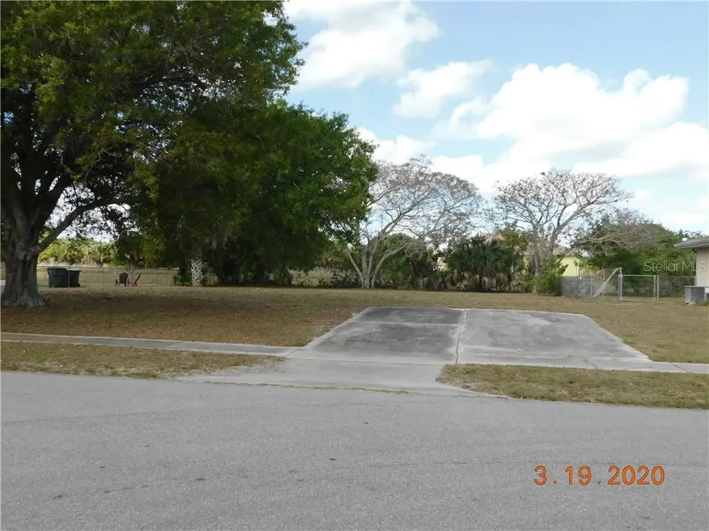2911 Greendale Road North Port FL 34287