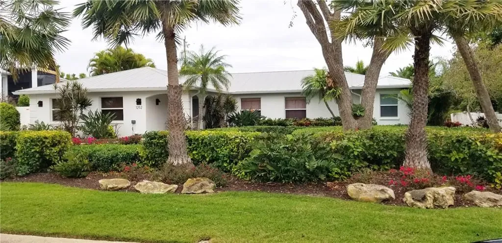 1252 Center Place Sarasota FL 34236