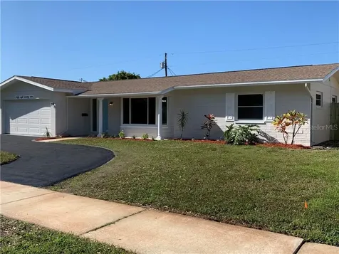 5829 27th Avenue N St Petersburg FL 33710
