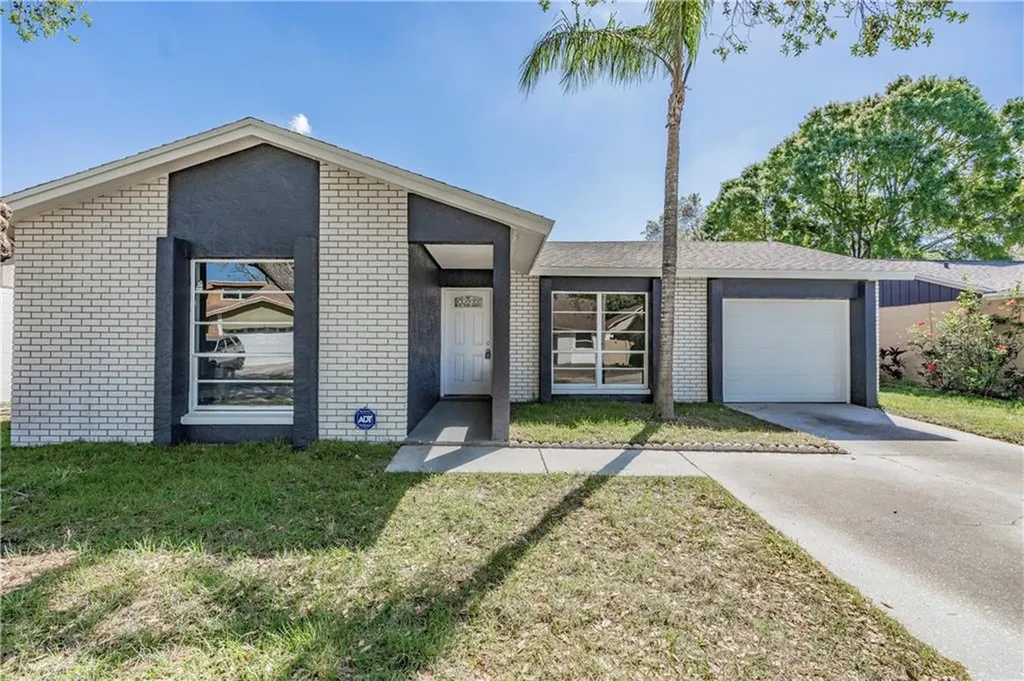 9514 Letterstone Court Tampa FL 33615