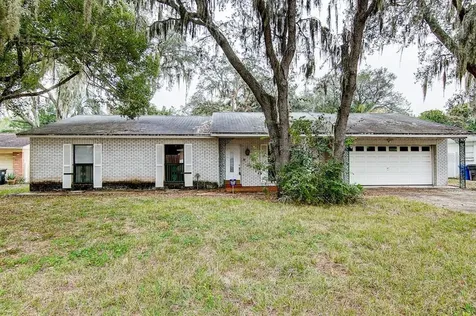 7814 N Whittier Street Tampa FL 33617