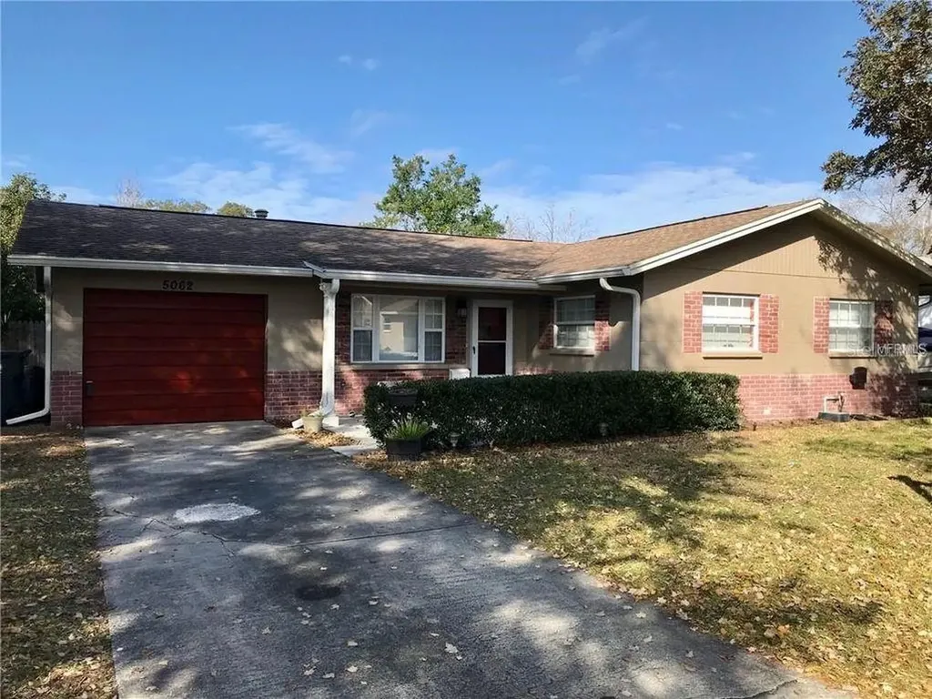 5062 54th Way N St Petersburg FL 33709