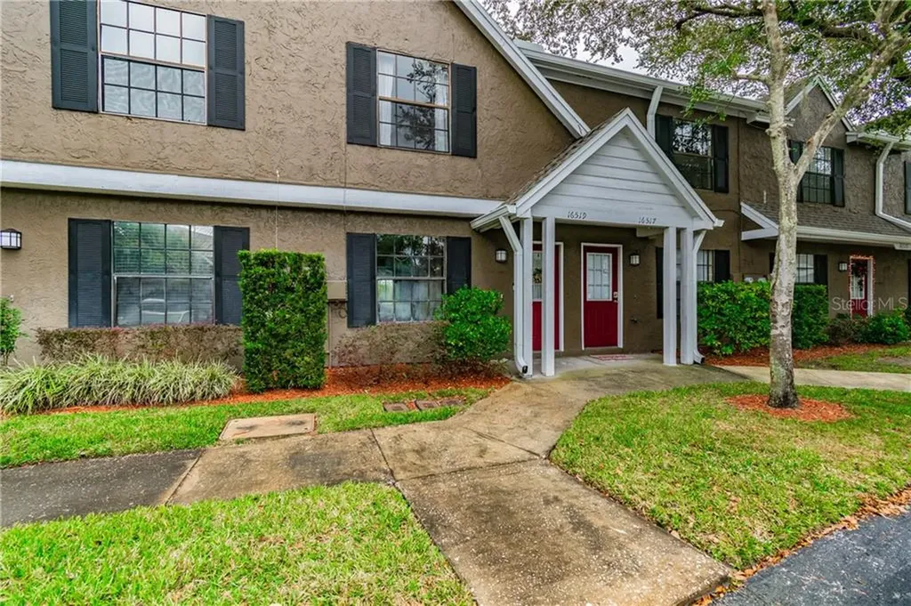 16519 Lake Brigadoon Circle Tampa FL 33618