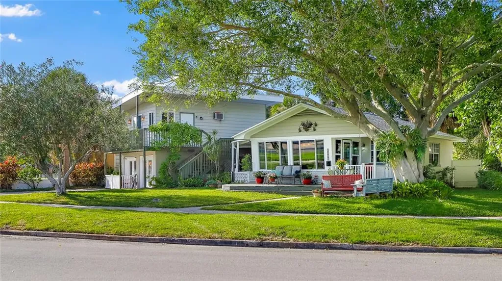 4167 Sunrise Drive S St Petersburg FL 33705