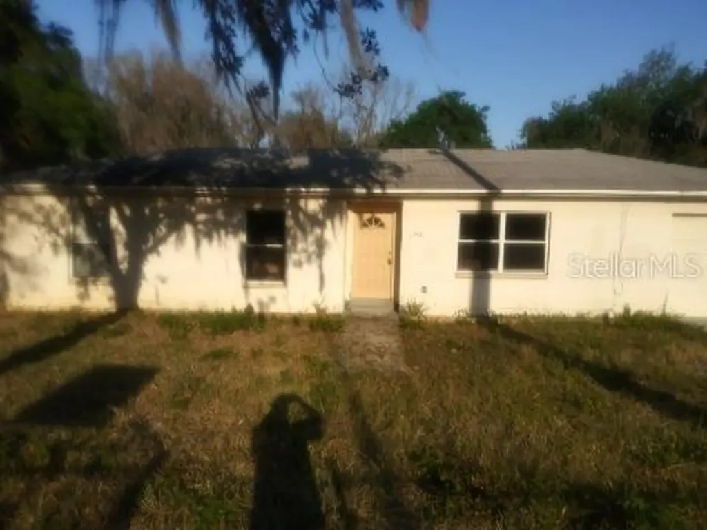1716 E Keysville Road Lithia FL 33547