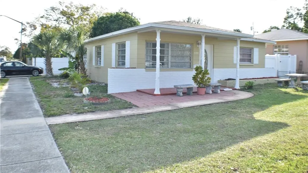 4300 9th Avenue N St Petersburg FL 33713