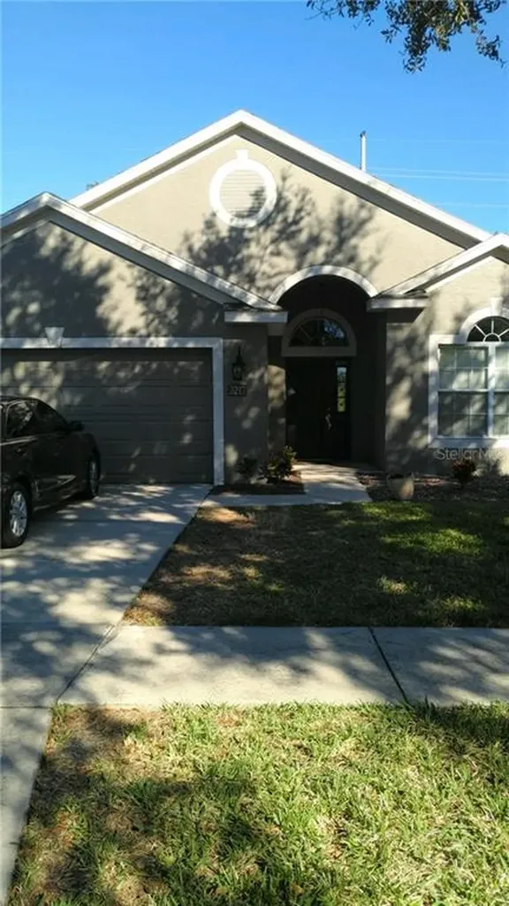 3217 Stonebridge Trail Valrico FL 33596