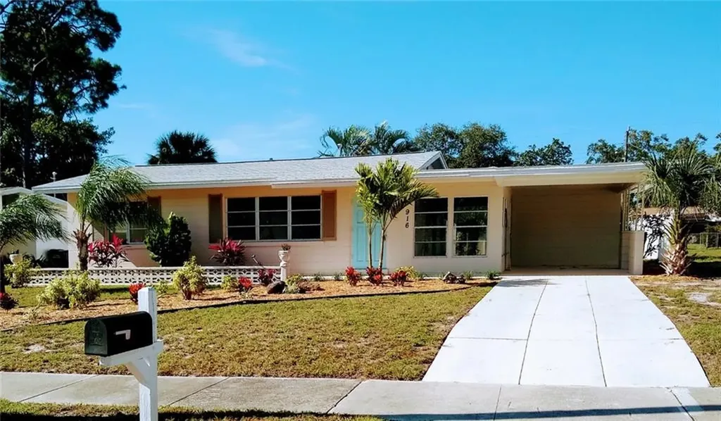 916 Nokomis Avenue S Venice FL 34285